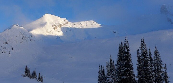 Backcountry skiing from the Campbell Icefield Chalet – Trip Report